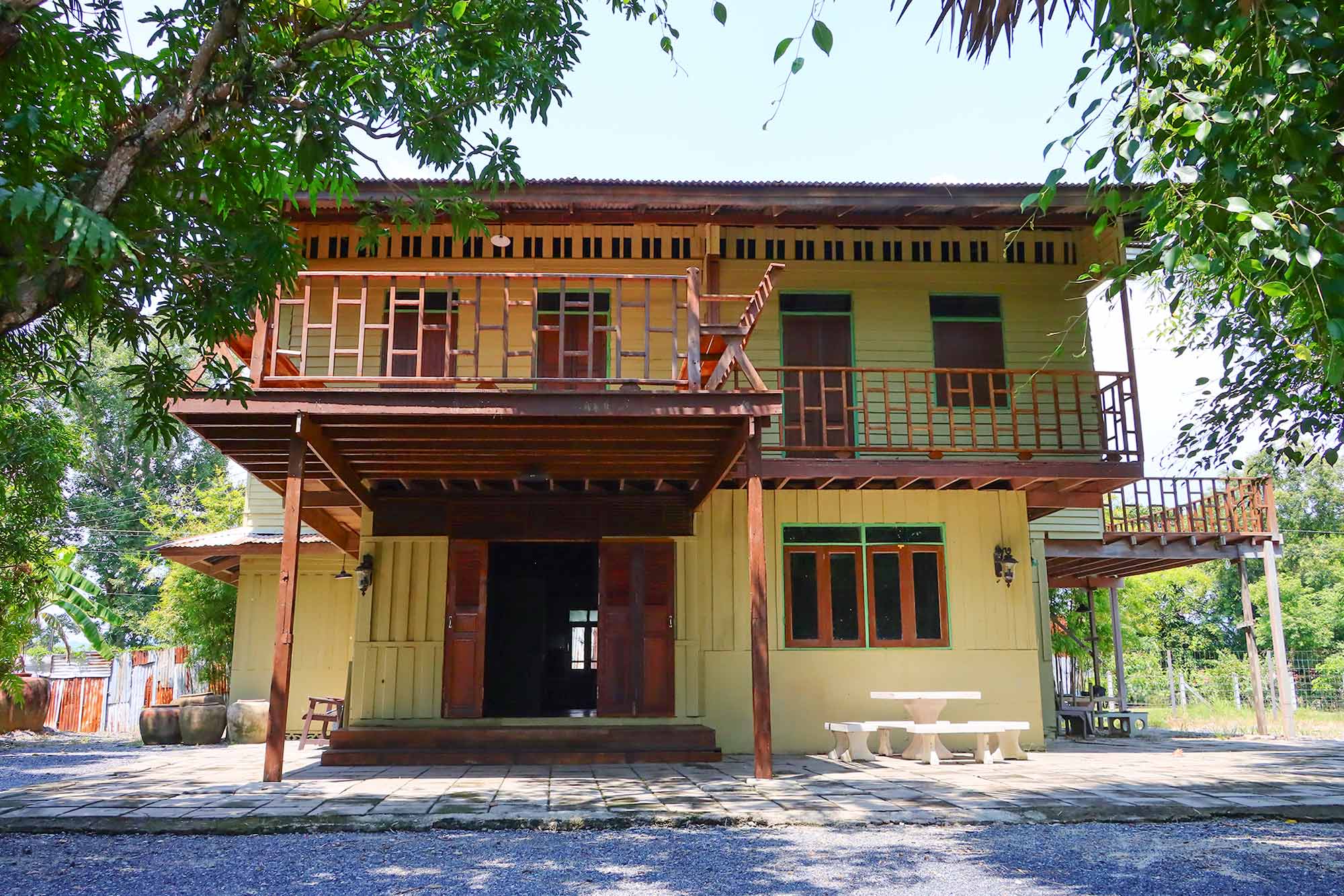 บ้านไม้ 2 ชั้น